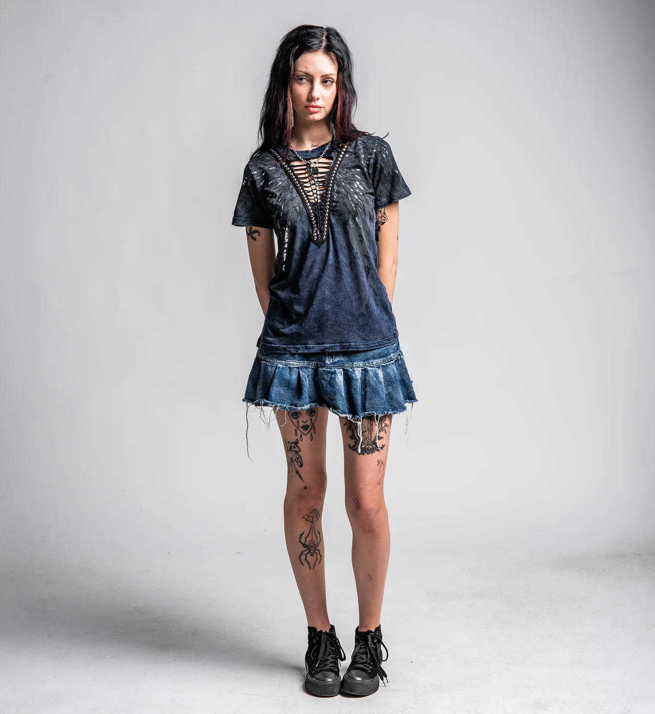 Age Of Winter Short Sleeve V Neck - Image 6