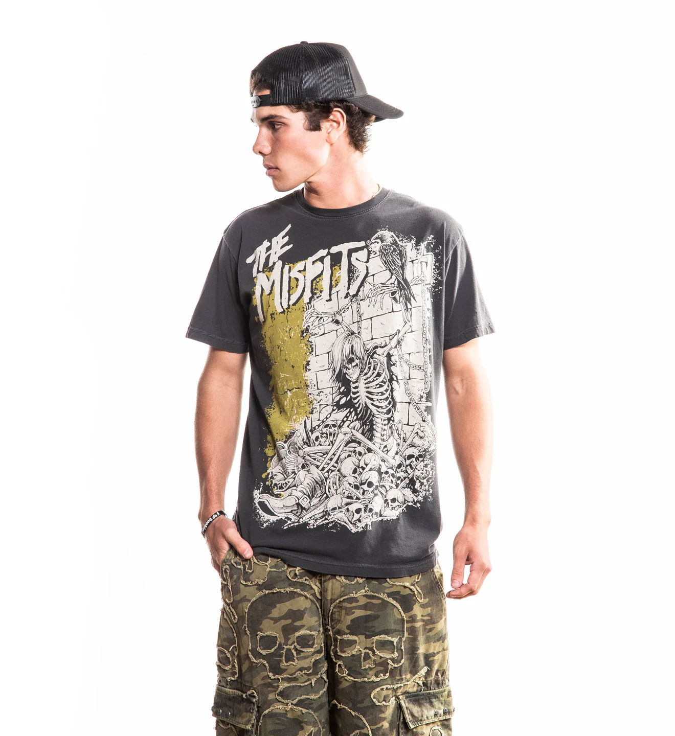 Misfits Shackles Tee - Image 3