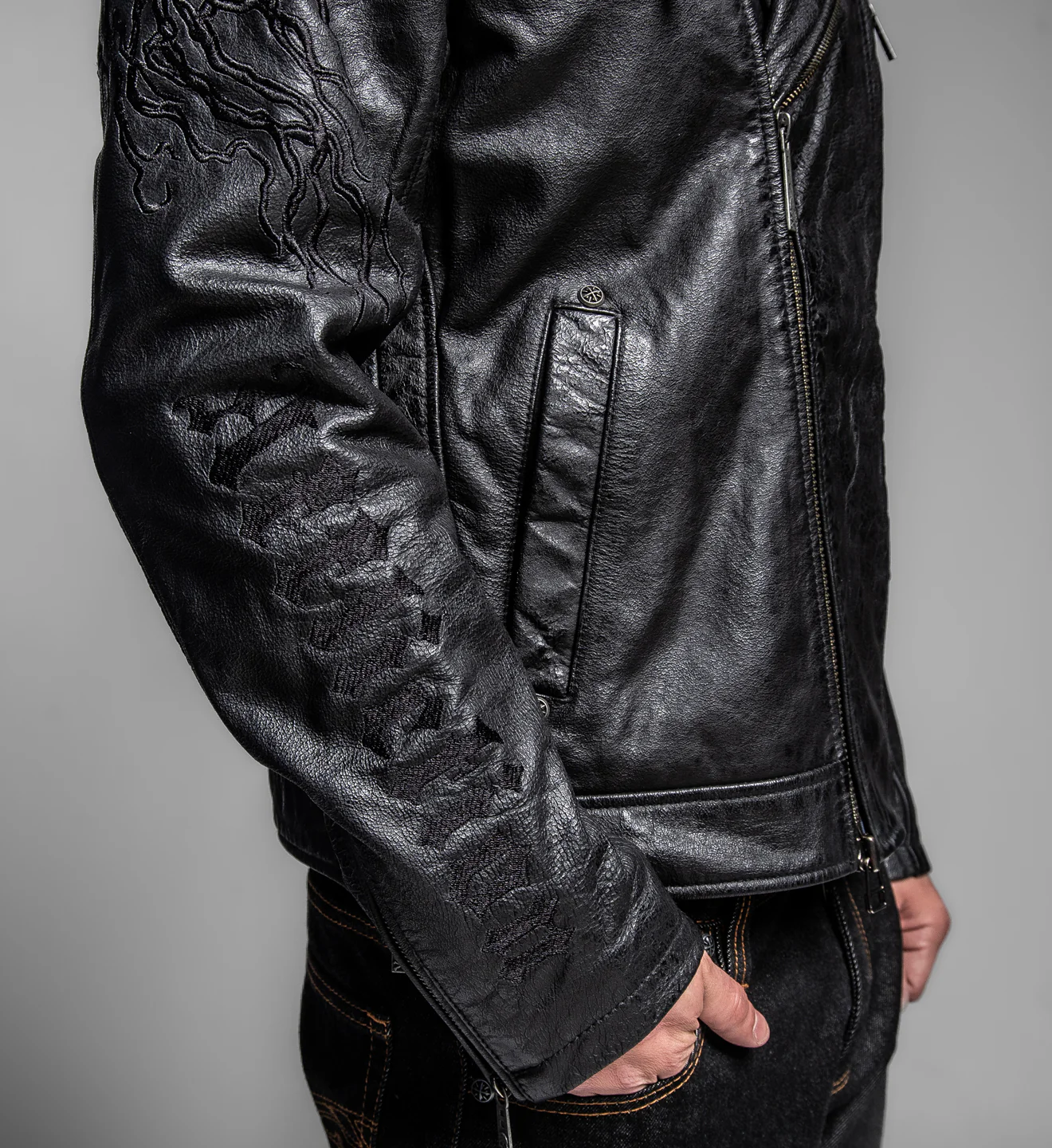 Screaming Roots Jacket - Image 6